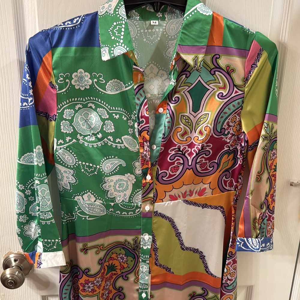 Colorful Patterned Women's Dress not pictured: matching belt! - Picture 2 of 3